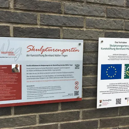 Gaestehaus - Kunststiftung Bernhard Mueller-feyen * Adenau